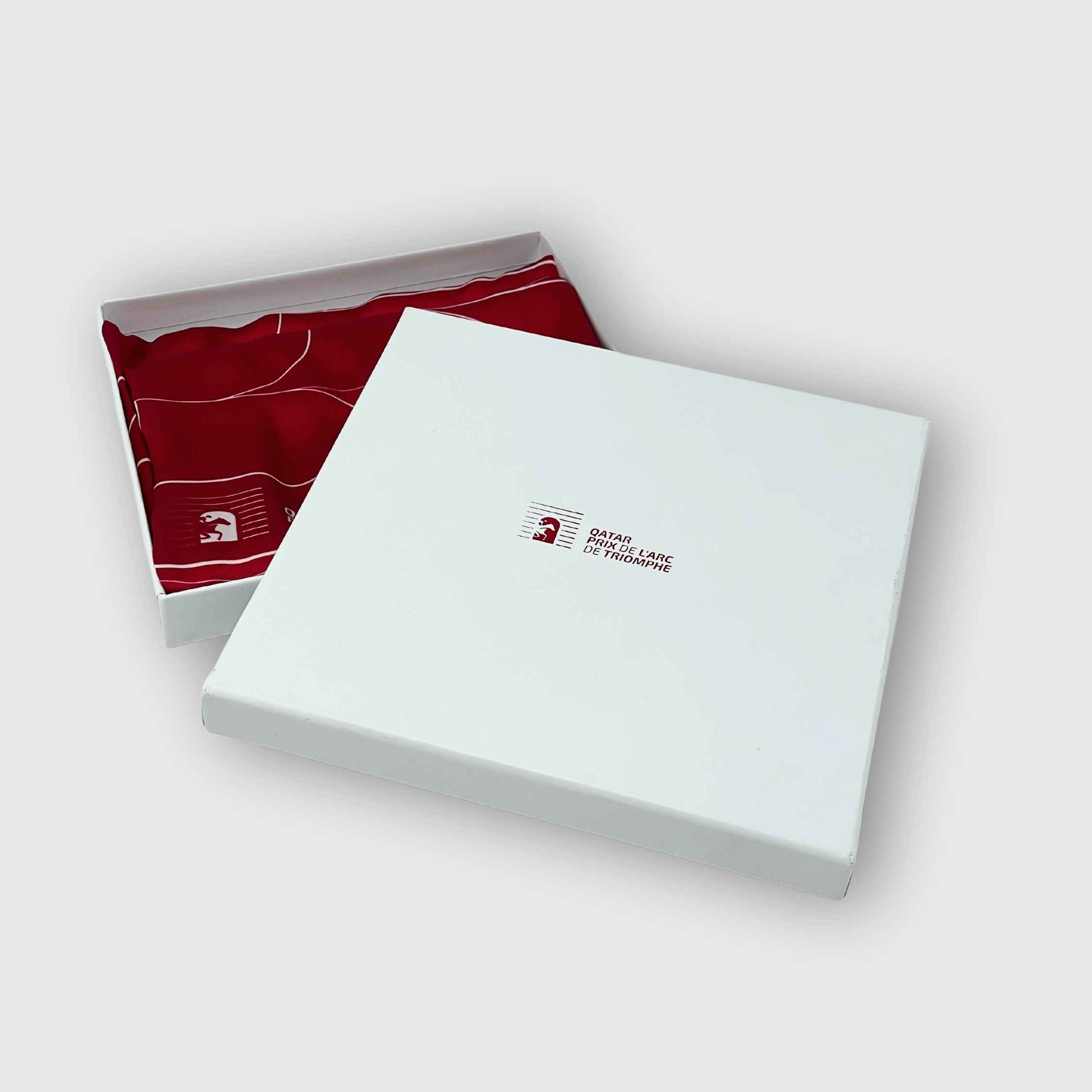Foulard Qatar Prix de l'Arc de Triomphe 2023