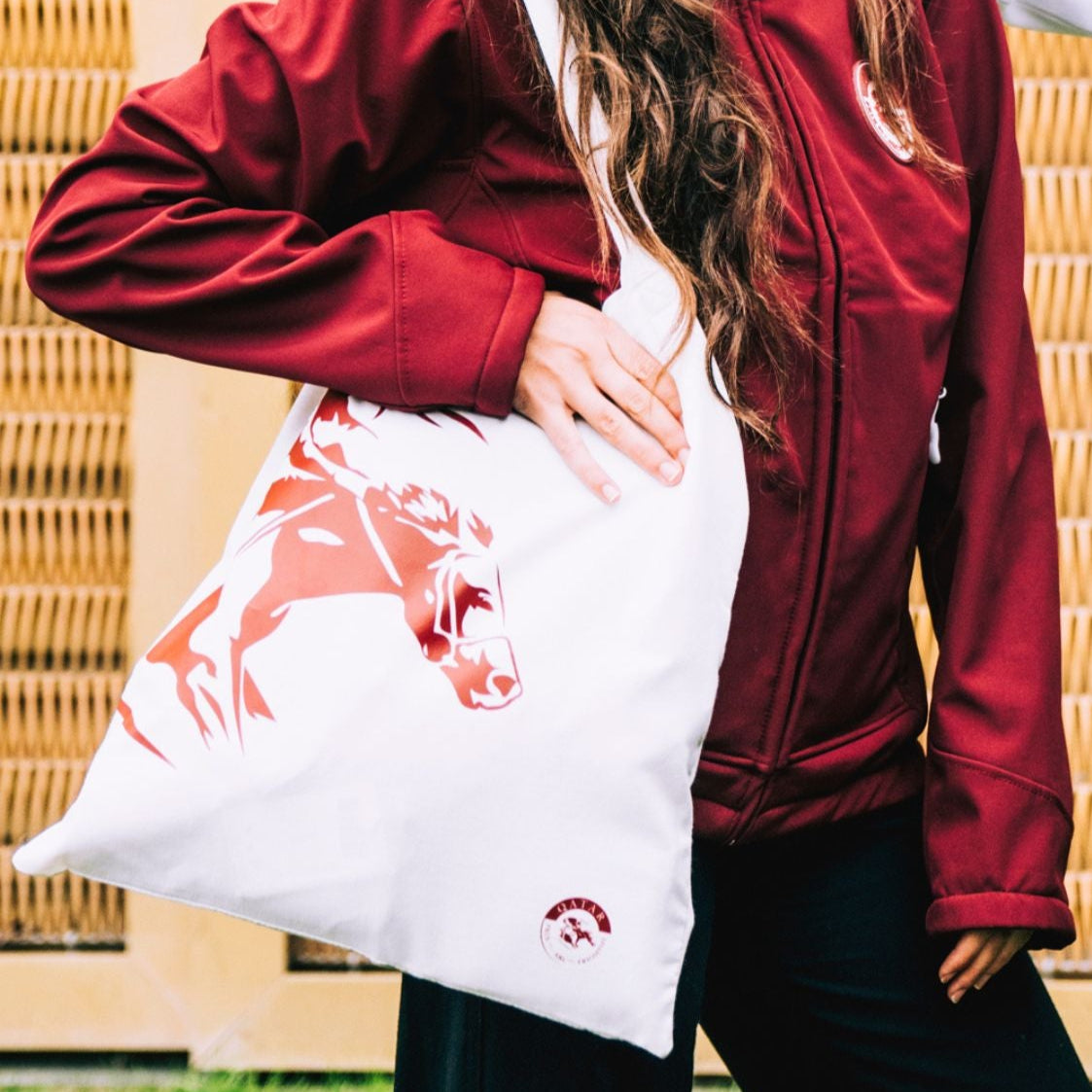 Qatar Arc de Triomphe Price Red Logo Tote Bag