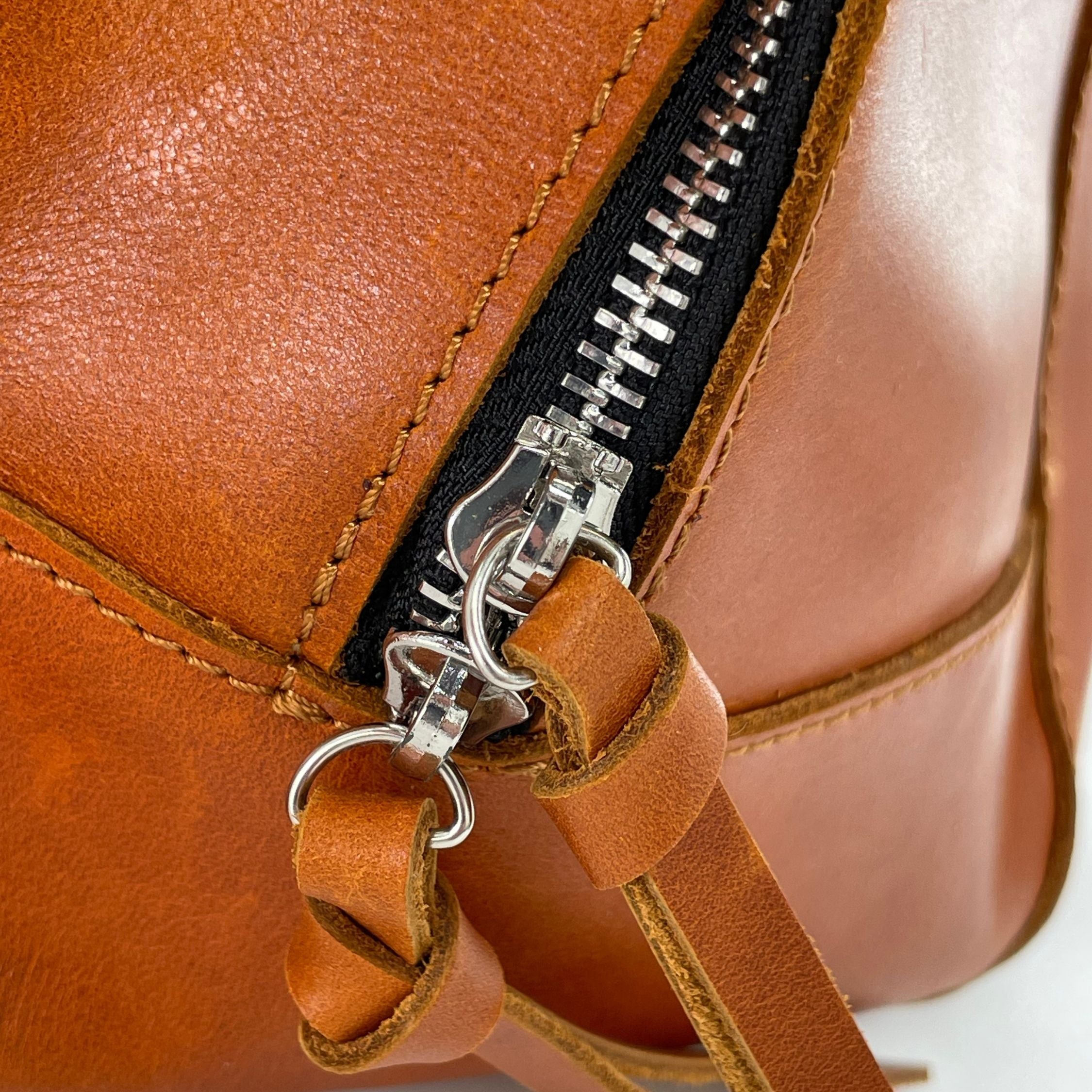 France Galop Live Leather Travel Bag