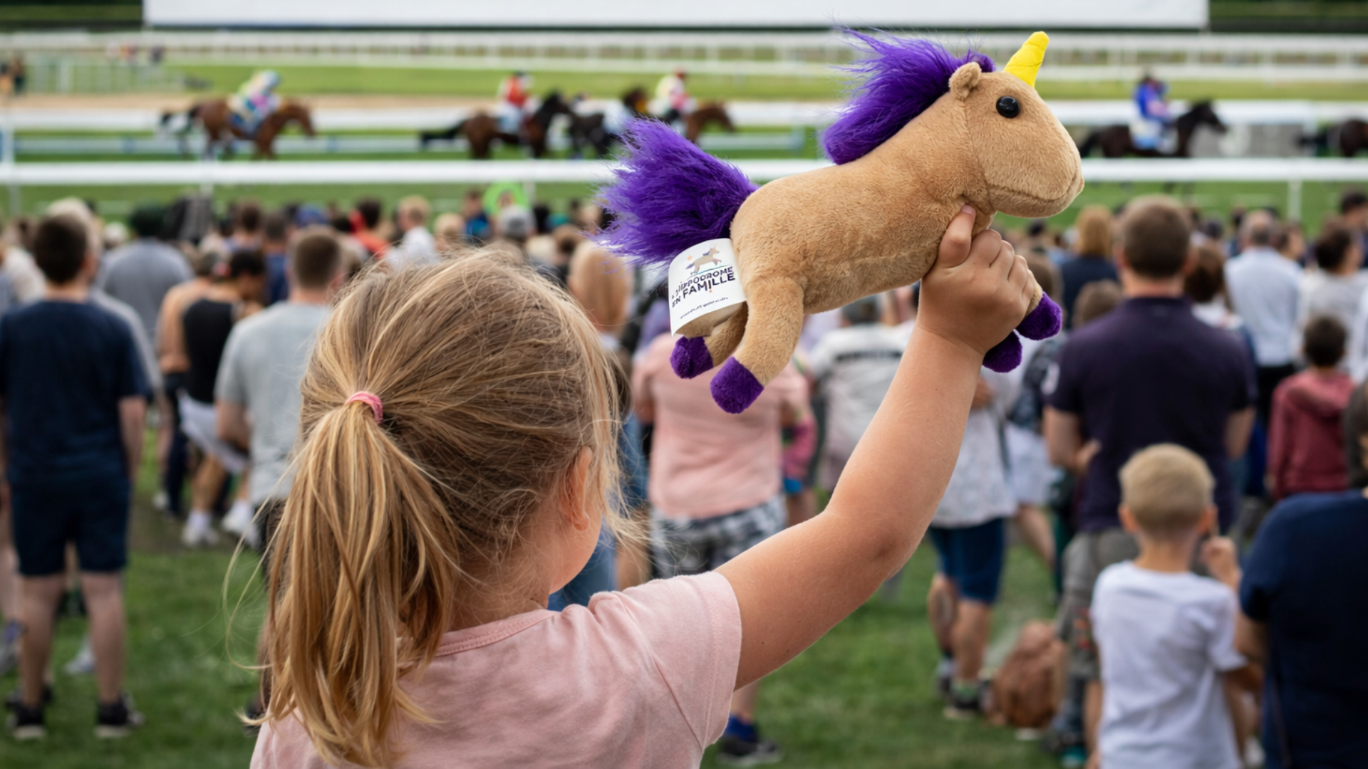 HIPPODROME EN FAMILLE