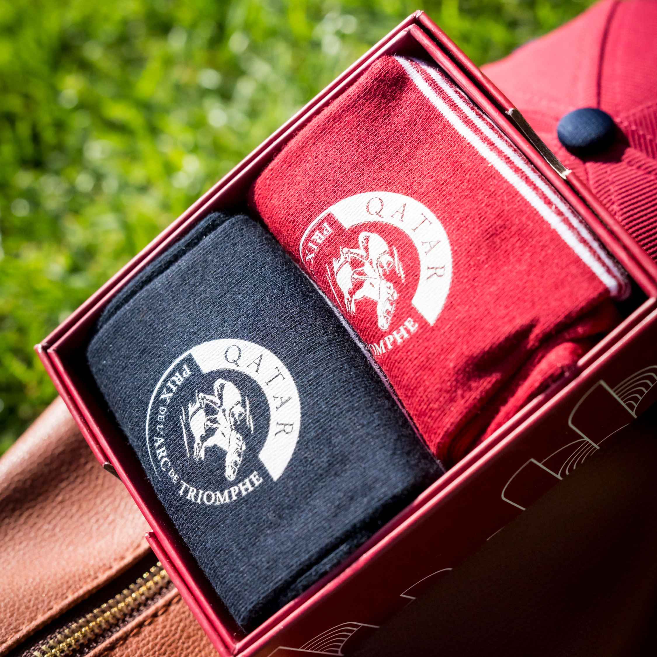 Cravate Qatar Prix de l'Arc de Triomphe Bleu Marine