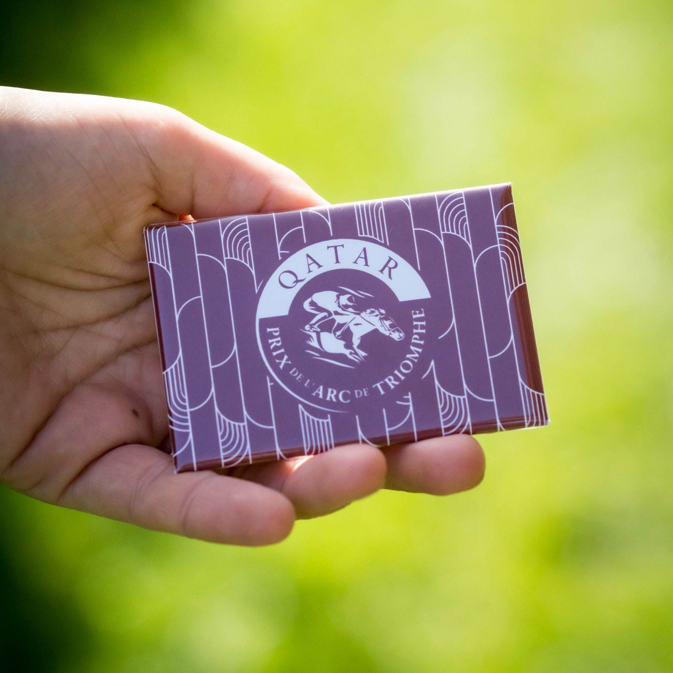 Magnet Qatar Prix de l'Arc de Triomphe Motif Logo Bordeaux