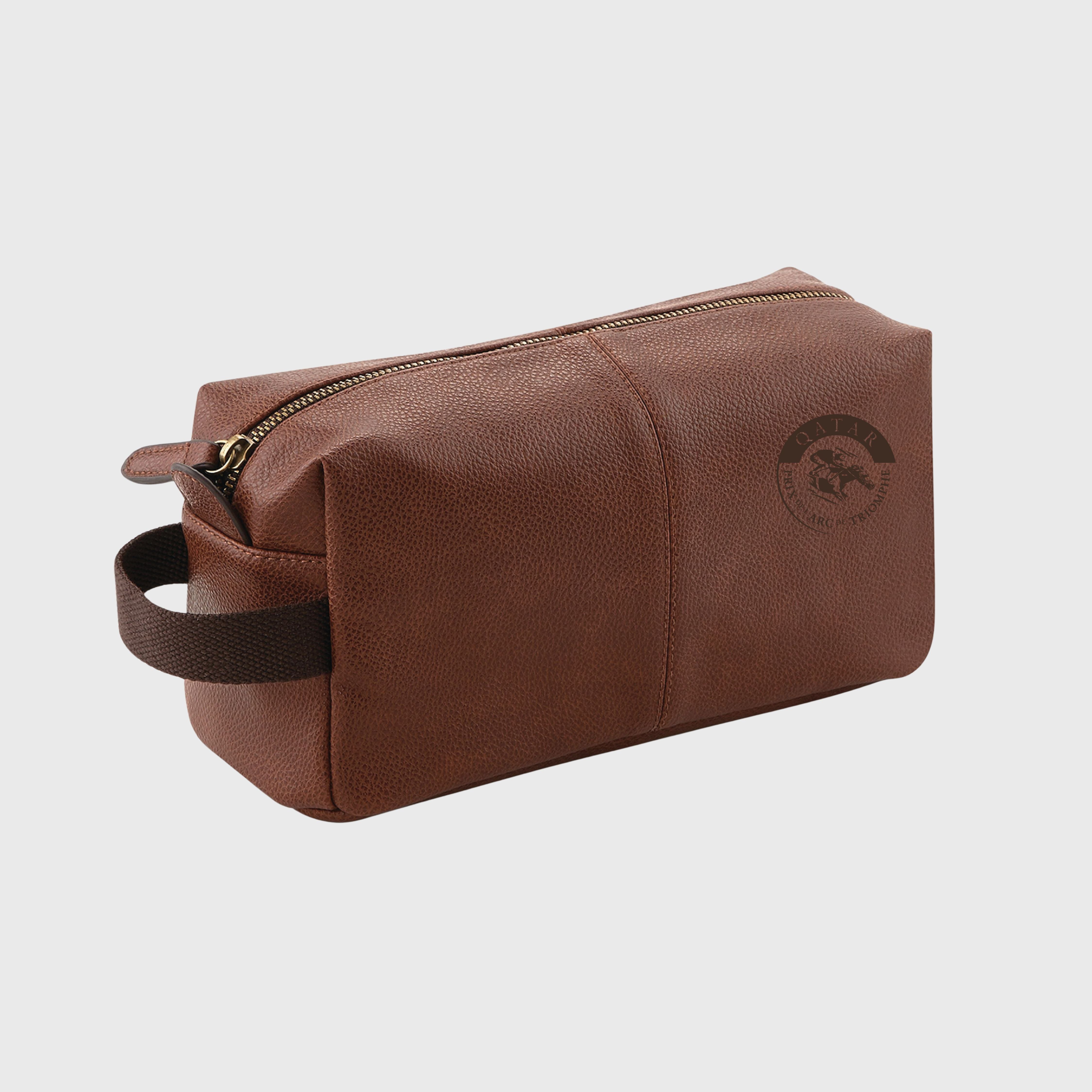 Trousse de Toilette Qatar Prix Arc de Triomphe Cuir Marron